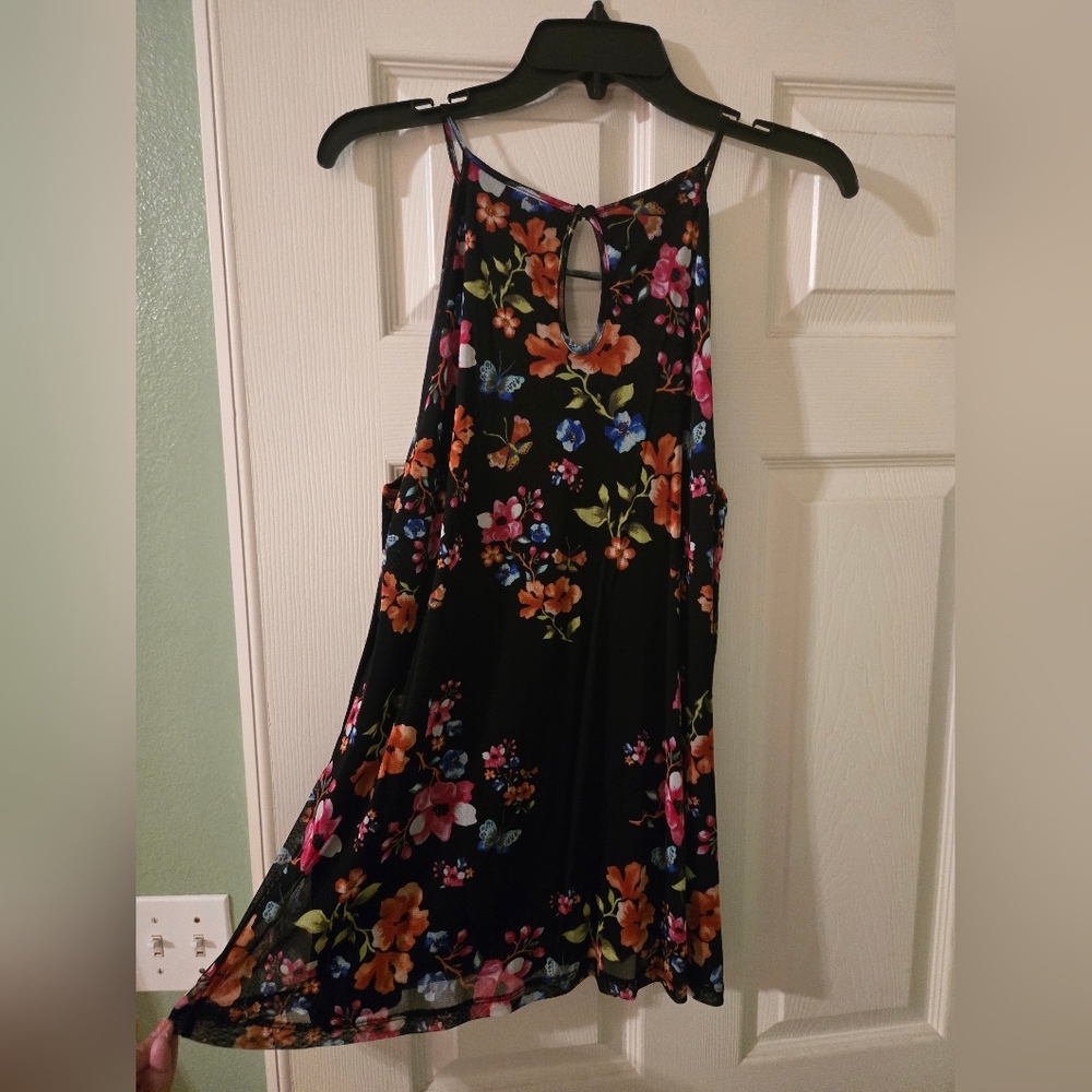 INC International Concepts Black Floral Tank Top